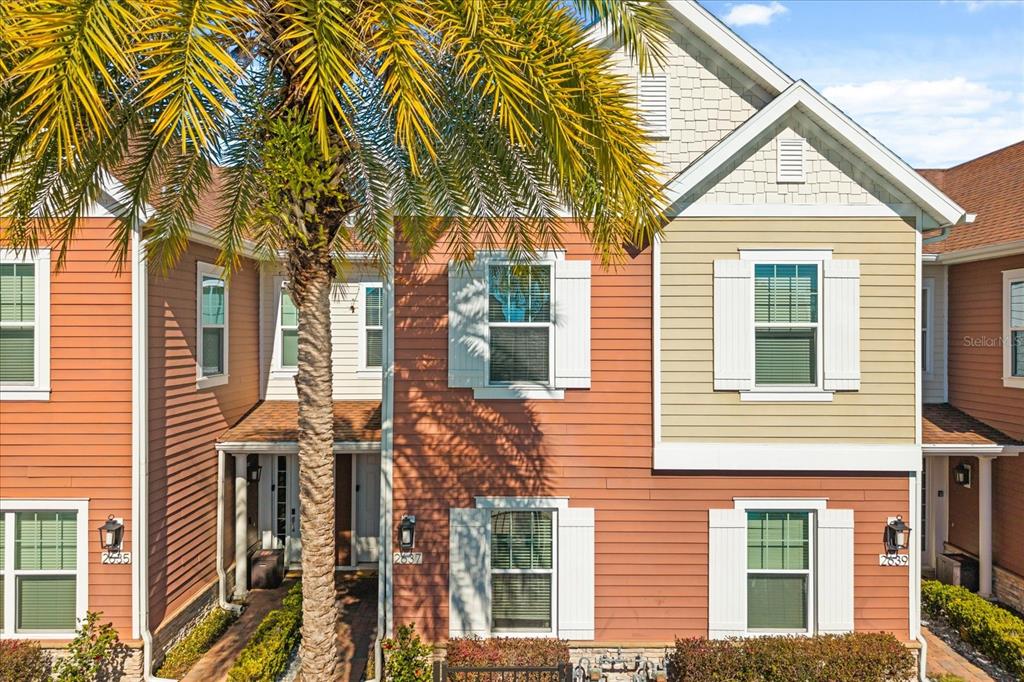 2637 Sunrise Shores Drive Kissimmee, FL 34747 - Photo 2 of 39 front view of a house
