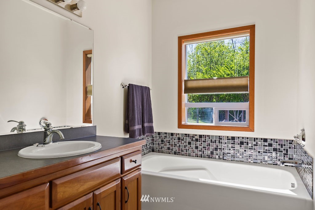 751 Conn Road Coupeville, WA 98239 - Photo 11 of 25 Gallery Image 11