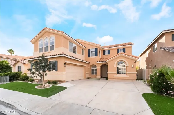 $3,800 | 299 Queen Creek Circle, Henderson, NV 89052