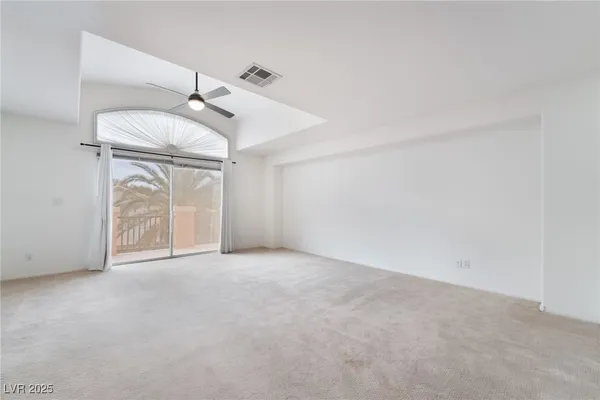 $3,800 | 299 Queen Creek Circle, Henderson, NV 89052