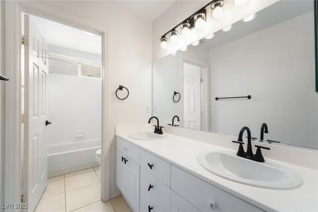 $3,999 | 299 Queen Creek Circle, Henderson, NV 89052