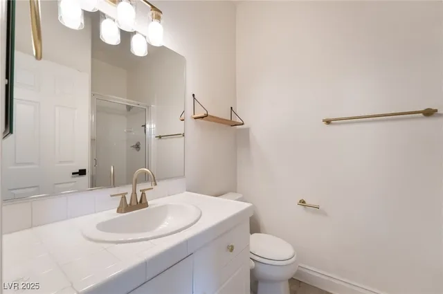 $3,999 | 299 Queen Creek Circle, Henderson, NV 89052