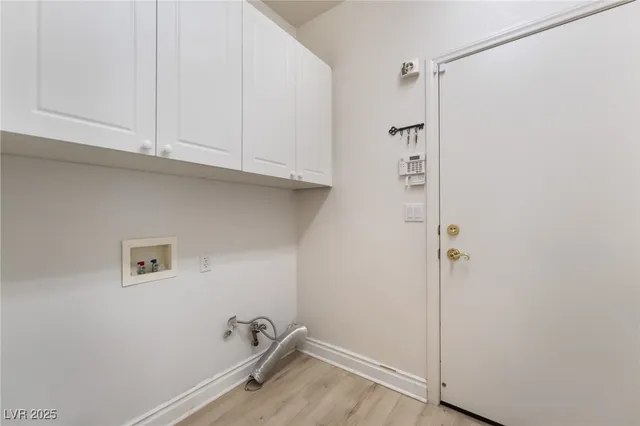 $3,999 | 299 Queen Creek Circle, Henderson, NV 89052