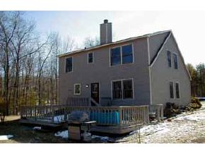 22 Roy Road Hooksett, NH 03106 - Photo 2 of 5