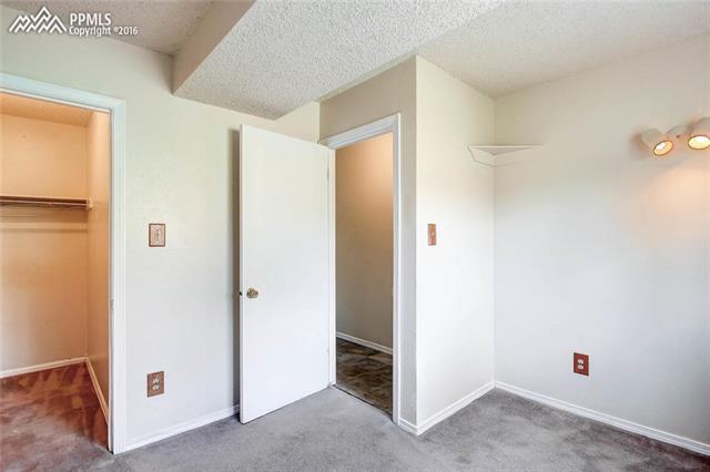 1930 Doherty Road Colorado Springs, CO 80916 - Photo 23 of 31