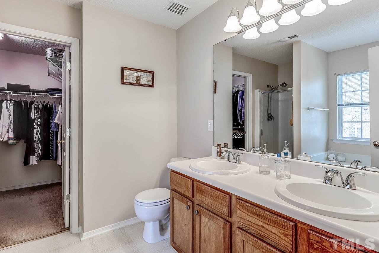 5713 Enoree Lane Raleigh, NC 27616 - Photo 13 of 25 Gallery Image 13