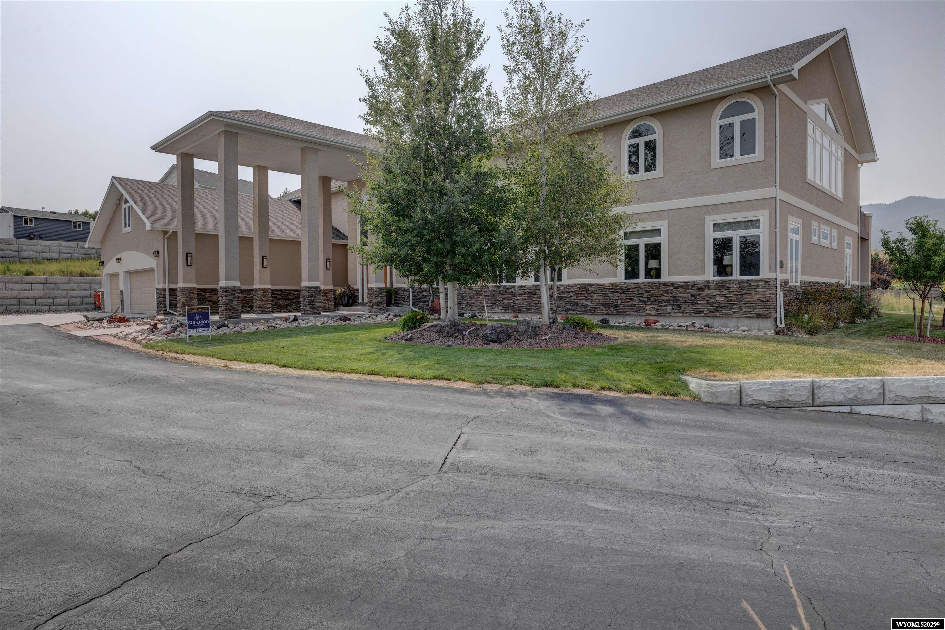 6231 South Walnut Street Casper, WY 82601 - Photo 3 of 38