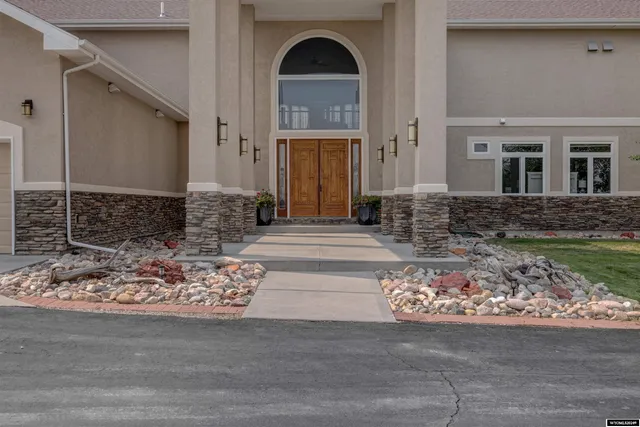 $1,995,000 | 6231 South Walnut Street, Casper, WY 82601
