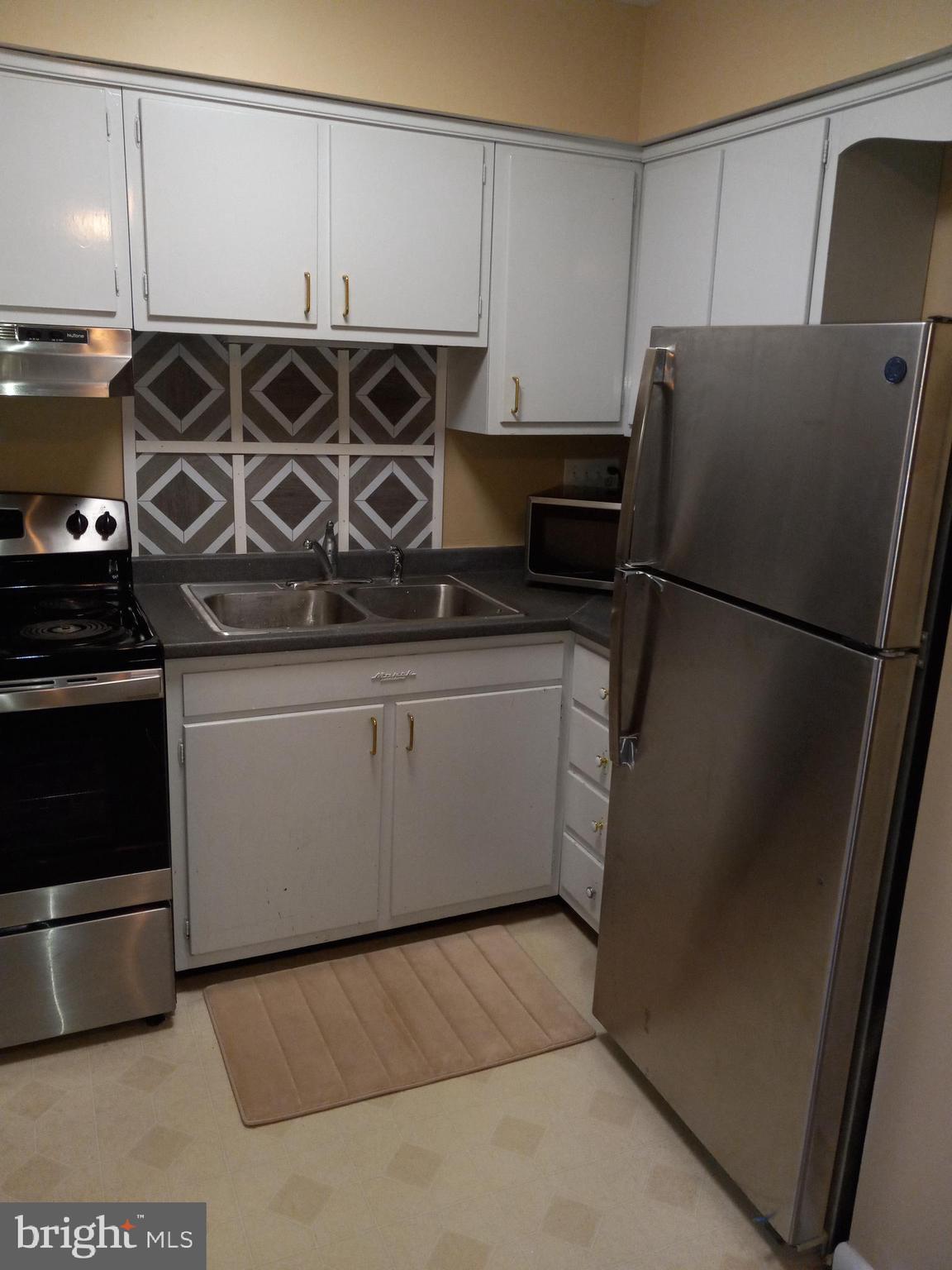 50 North Fellowship Road, Unit 302 Maple Shade, NJ 08052 - Photo 4 of 13