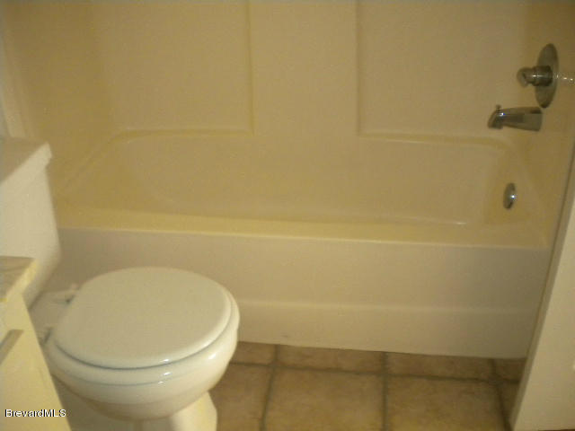 1948 Quail Ridge Court, Unit 904 Cocoa, FL 32926 - Photo 12 of 19 bath2 tub