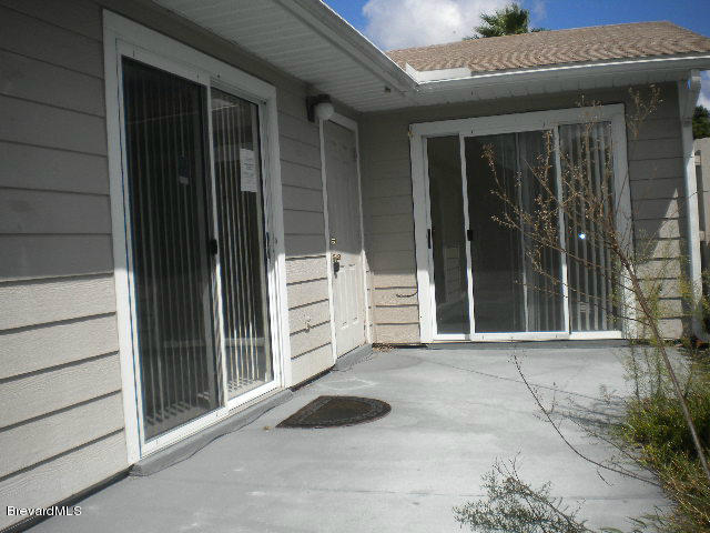 1948 Quail Ridge Court, Unit 904 Cocoa, FL 32926 - Photo 13 of 19 courtyard