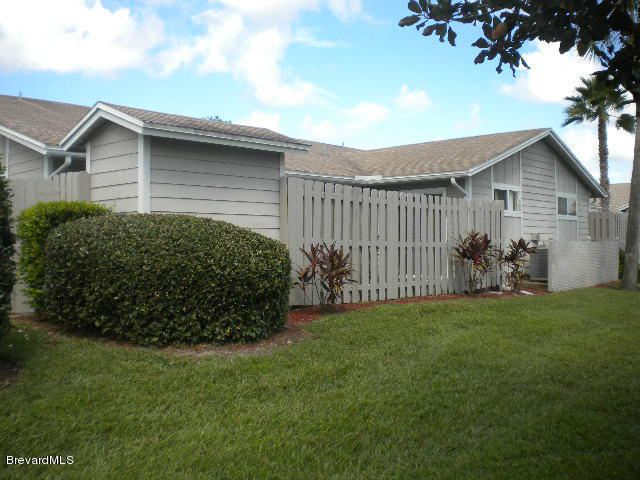 1948 Quail Ridge Court, Unit 904 Cocoa, FL 32926 - Photo 15 of 19 rear