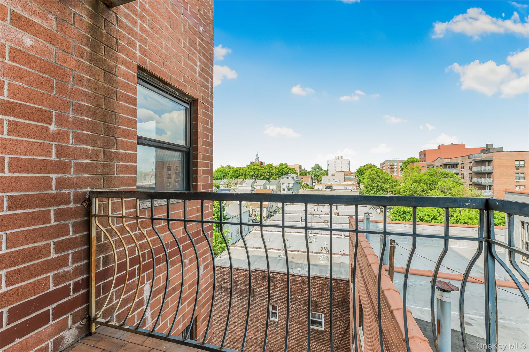 85-23 Broadway, Unit 7C Queens, NY 11373 - Photo 12 of 33 View of balcony