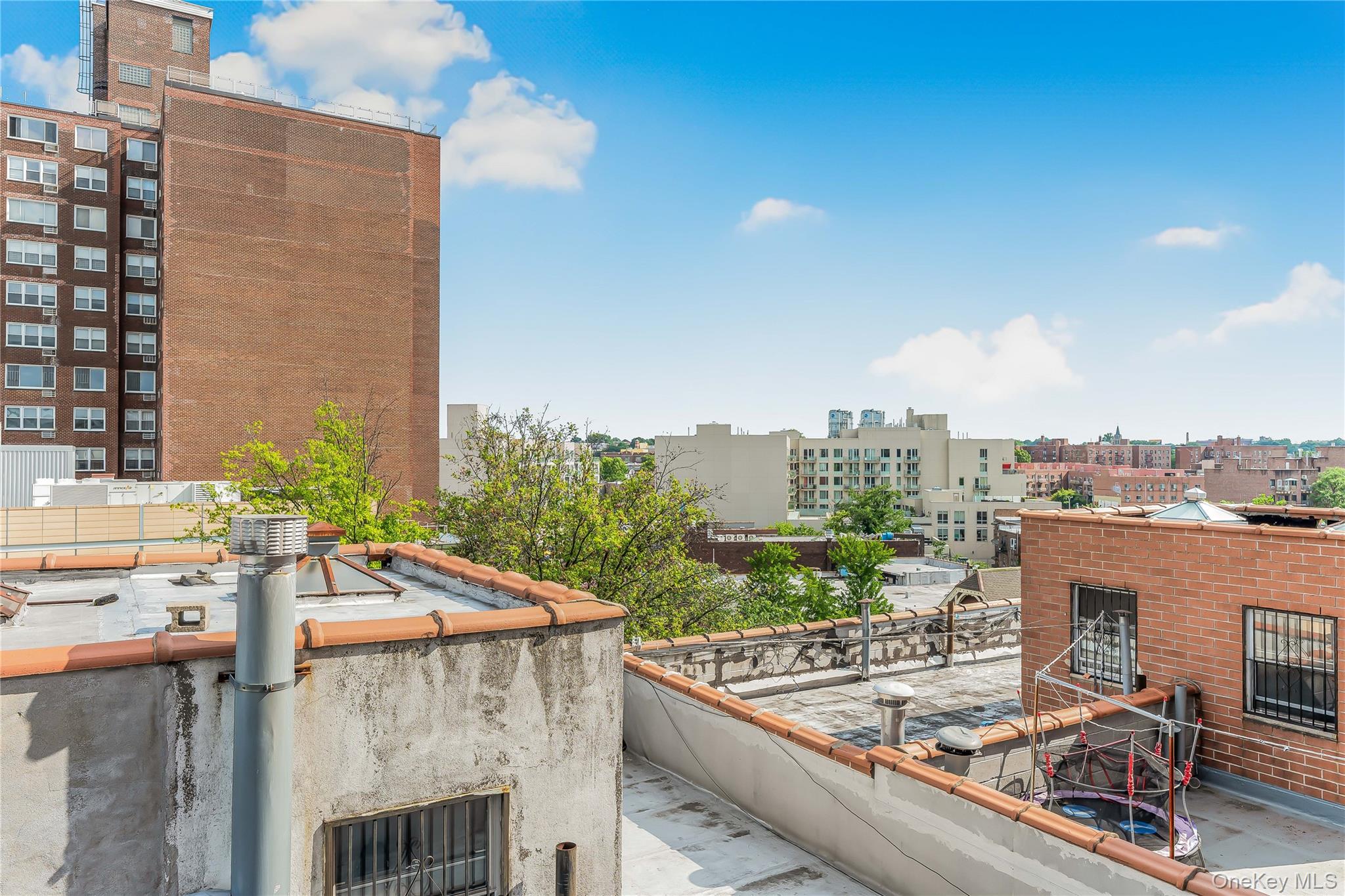 85-23 Broadway, Unit 7C Queens, NY 11373 - Photo 14 of 33 Balcony featuring a city view