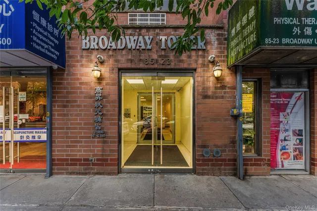 $658,000 | 85-23 Broadway, Unit 7C | Elmhurst