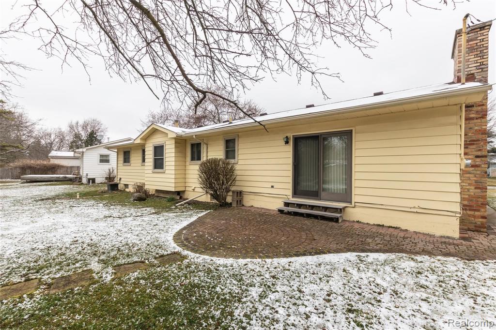 5184 Olde Saybrooke Road Grand Blanc, MI 48439 - Photo 7 of 32