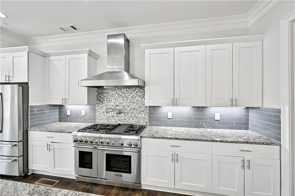 40 Terrace View Court Acworth, GA 30101 - Photo 2 of 57