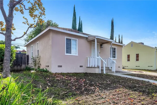 $3,500 | 17608 Martha Street, Encino, CA 91316