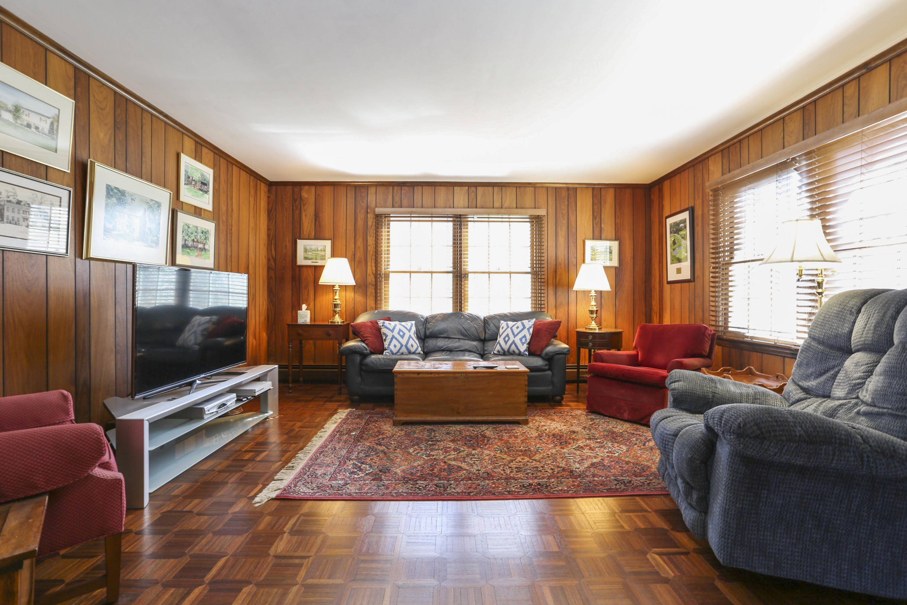 28 Miller Road Darien, CT 06820 - Photo 15 of 40 014-photo-den-8106569