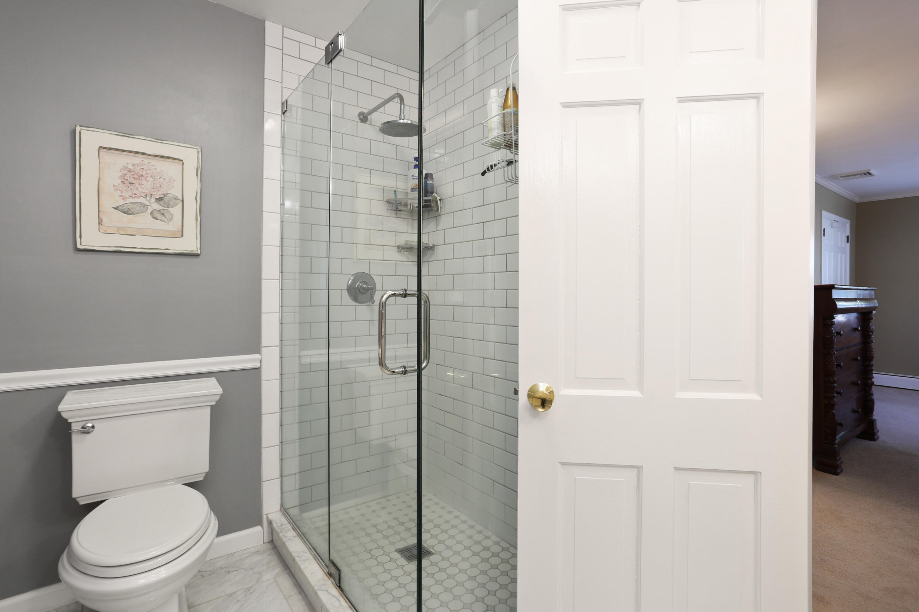 28 Miller Road Darien, CT 06820 - Photo 23 of 40 022-photo-master-bathroom-8107930