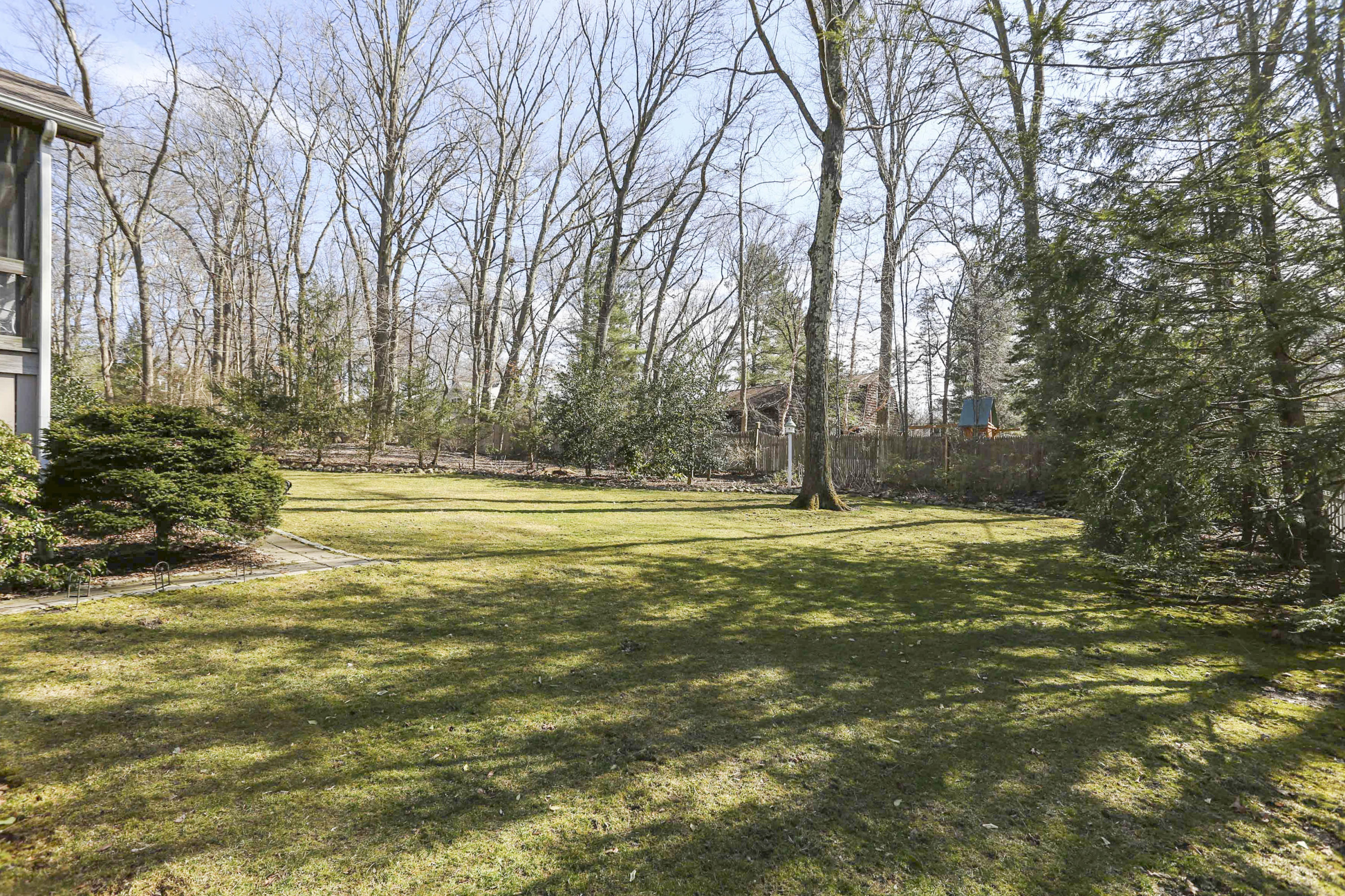28 Miller Road Darien, CT 06820 - Photo 34 of 40 033-photo-rear-view-8106561