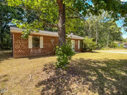$200,000 | 521 Locust Road, Hillsborough, NC 27278