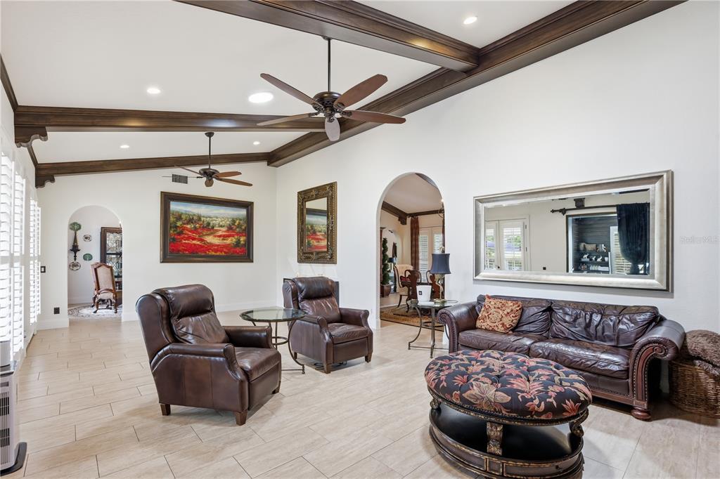2537 Stoneview Road Orlando, FL 32806 - Photo 12 of 50 Gallery Image 12