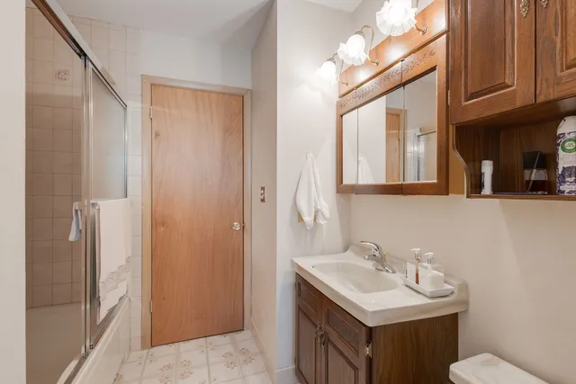 $399,000 | 2306 Kingfisher Lane, Rolling Meadows, IL 60008