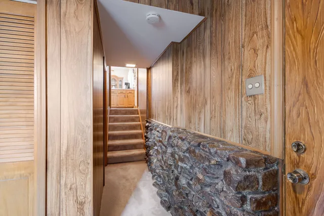 $399,000 | 2306 Kingfisher Lane, Rolling Meadows, IL 60008