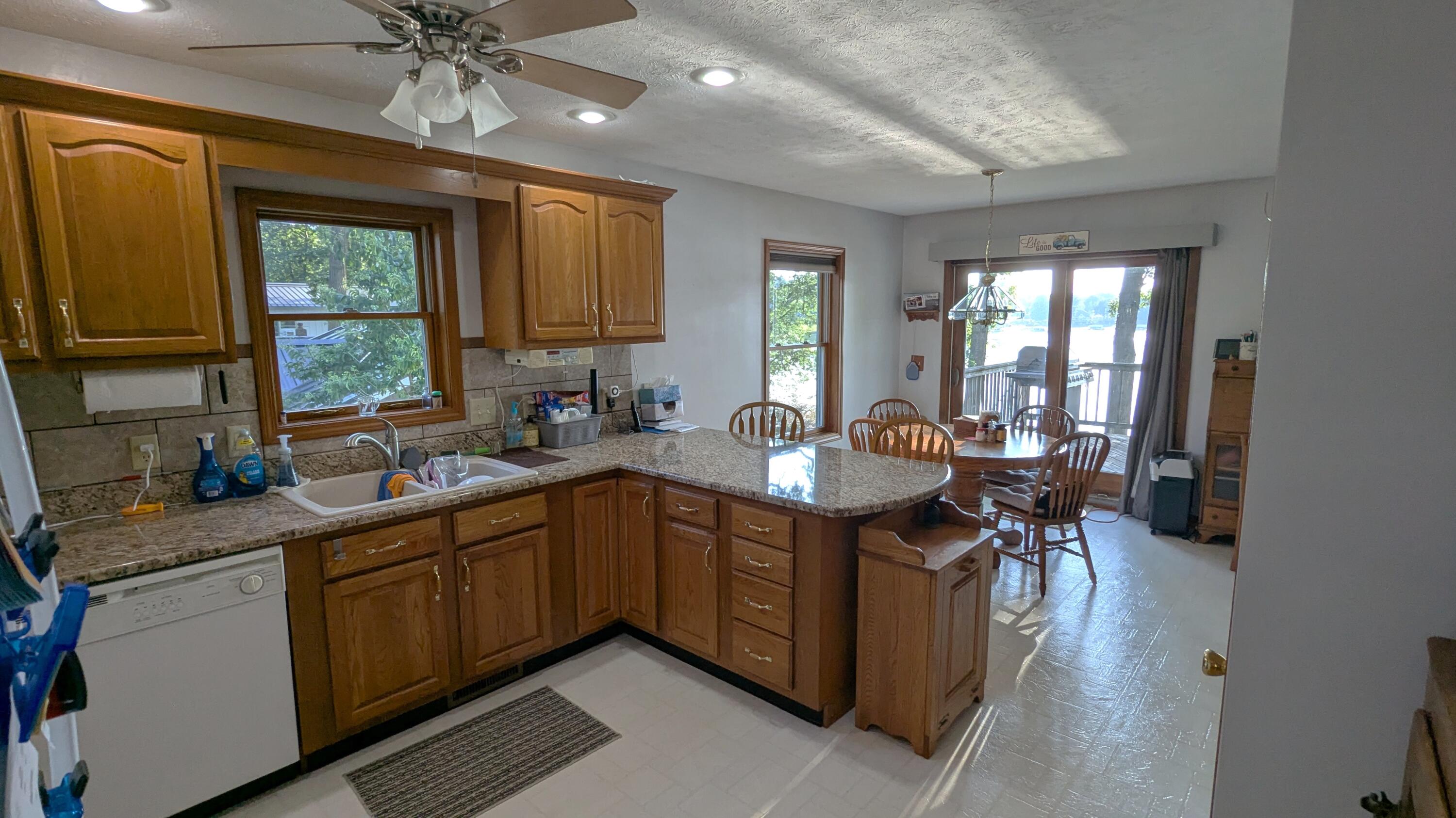 58310 East Clear Lake Road Three Rivers, MI 49093 - Photo 11 of 43 Kitchen