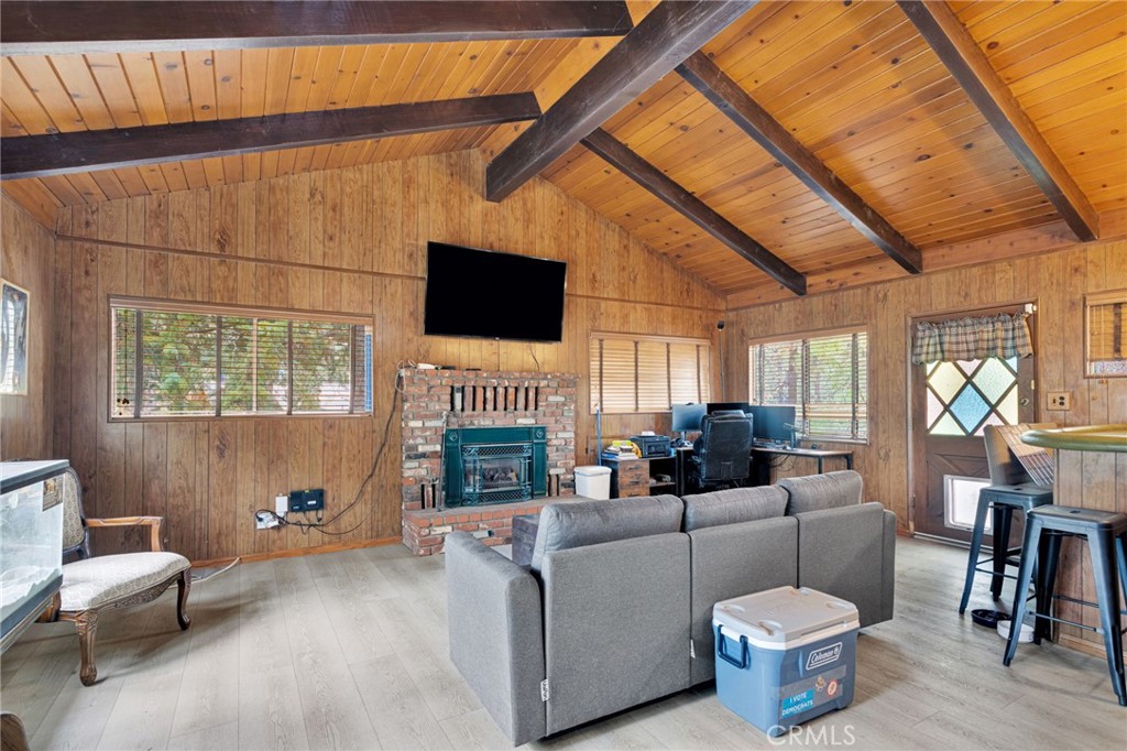 2046 Thrush Road Wrightwood, CA 92397 - Photo 24 of 44