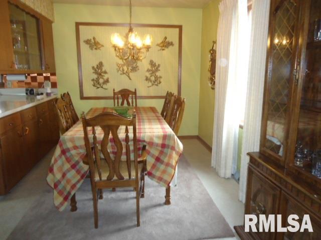 8916 Ridgewood Road Rock Island, IL 61201 - Photo 5 of 22