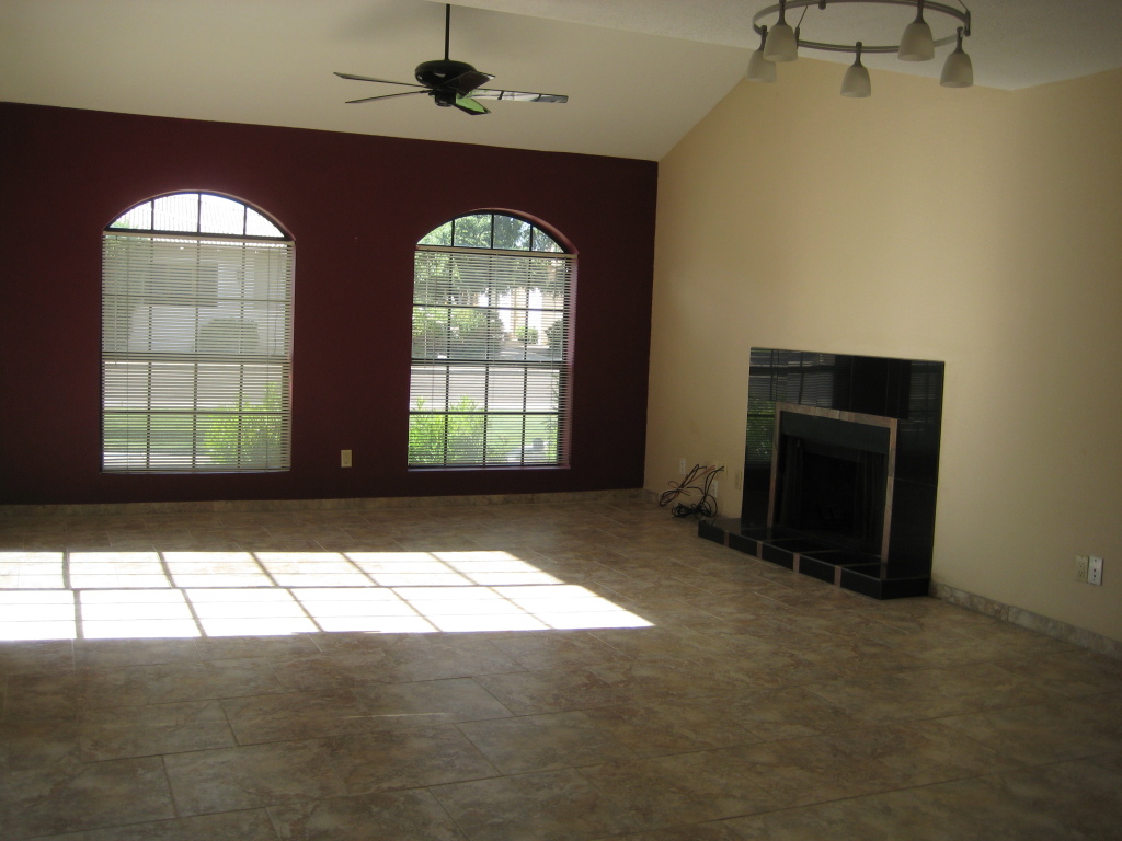 6945 East Cochise Road, Unit 103 Paradise Valley, AZ 85253 - Photo 4 of 6 Great Room