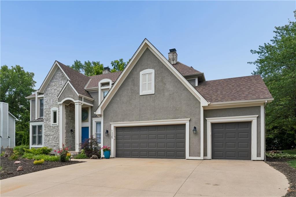1325 Inverness Drive Lawrence, KS 66049 - Photo 3 of 71