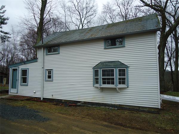 3 Chestnut Street Merrimac, MA 01860 - Photo 2 of 17 Gallery Image 2