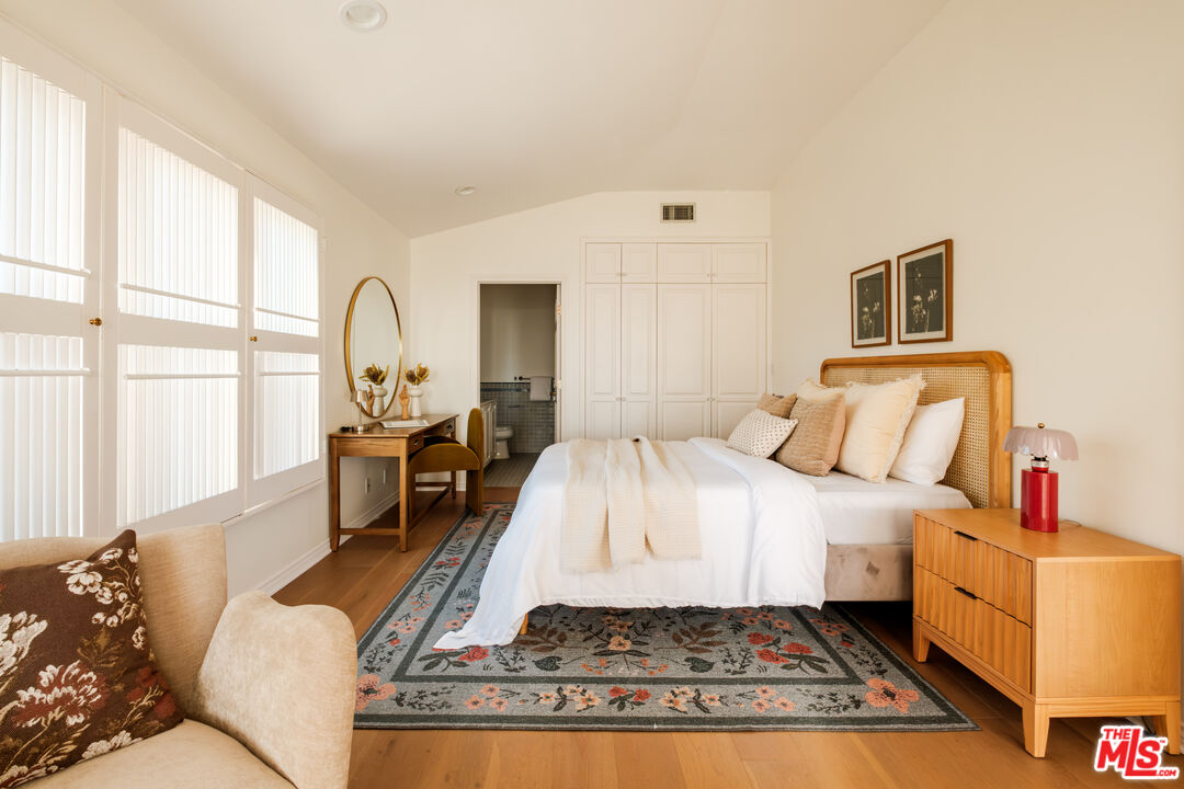 905 Berkeley Street Santa Monica, CA 90403 - Photo 22 of 33