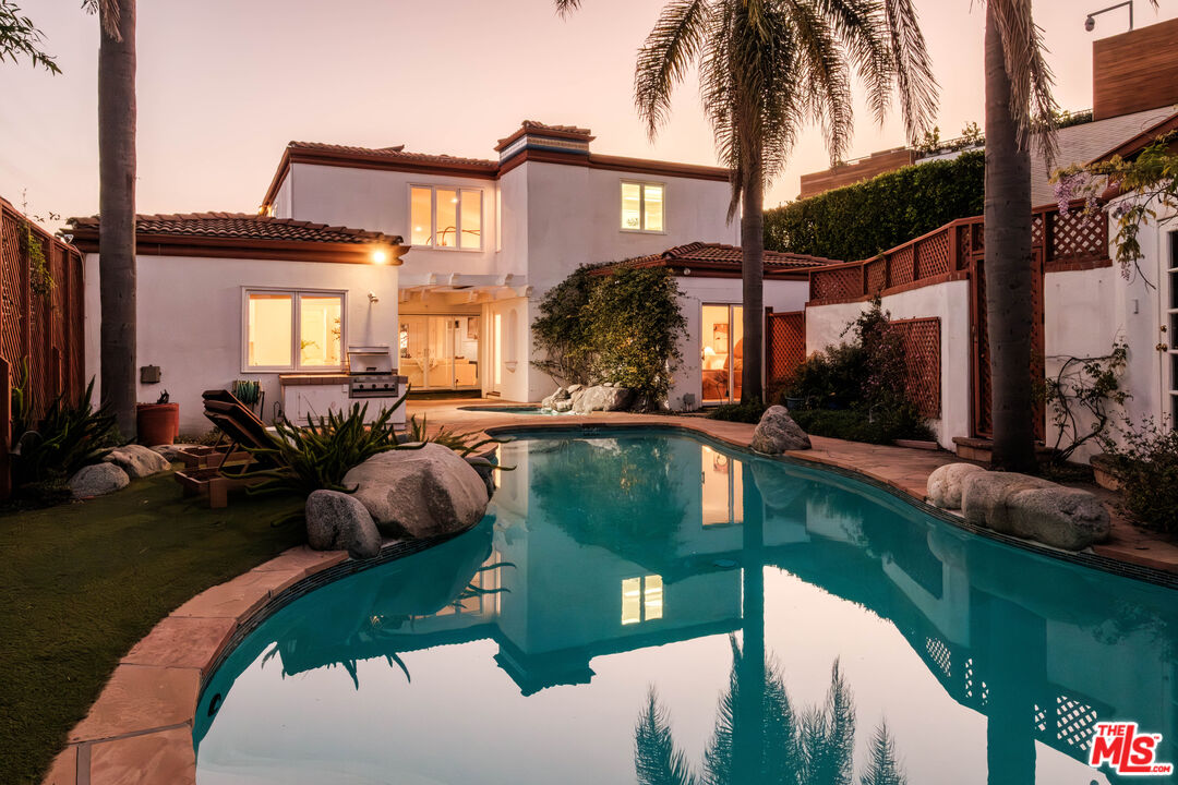 905 Berkeley Street Santa Monica, CA 90403 - Photo 26 of 33