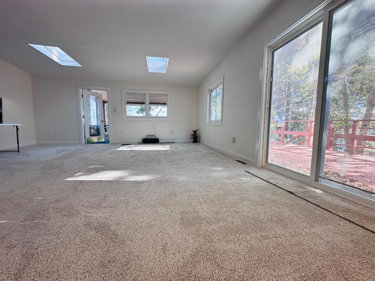 125 Fowlers Landing Road Hampden, ME 04444 - Photo 21 of 50 Living Room