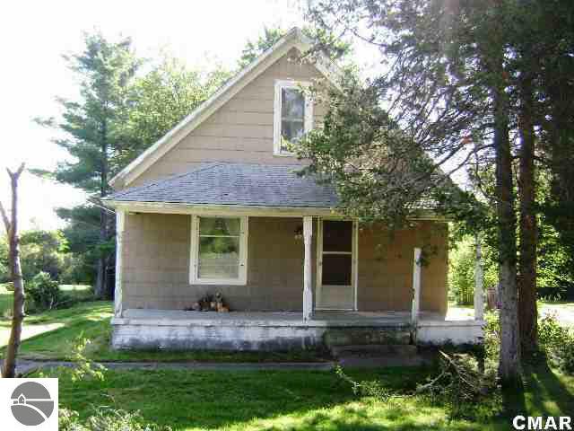 8729 South Shepherd Road Shepherd, MI 48883 - Photo 1 of 14 1767877.JPG