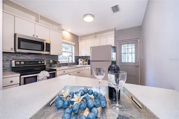 $2,000 | 1024 Canovia Avenue, Orlando, FL 32804