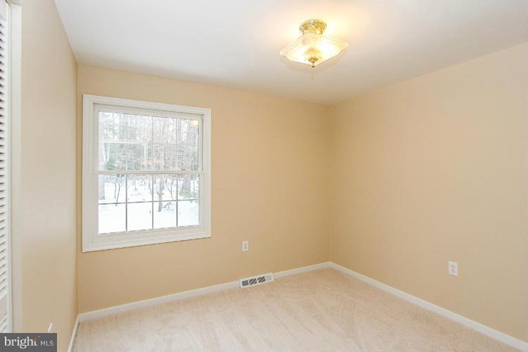 11230 Hunting Horn Lane Reston, VA 20191 - Photo 29 of 29 Bedroom