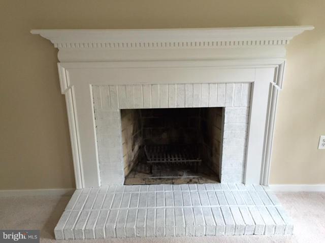 11230 Hunting Horn Lane Reston, VA 20191 - Photo 5 of 29 Living Room