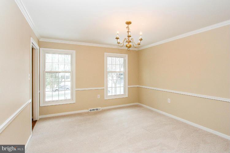 11230 Hunting Horn Lane Reston, VA 20191 - Photo 7 of 29 Dining Room
