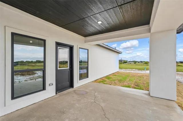 $359,999 | 105 Lawson Avenue, Mabank, TX 75147