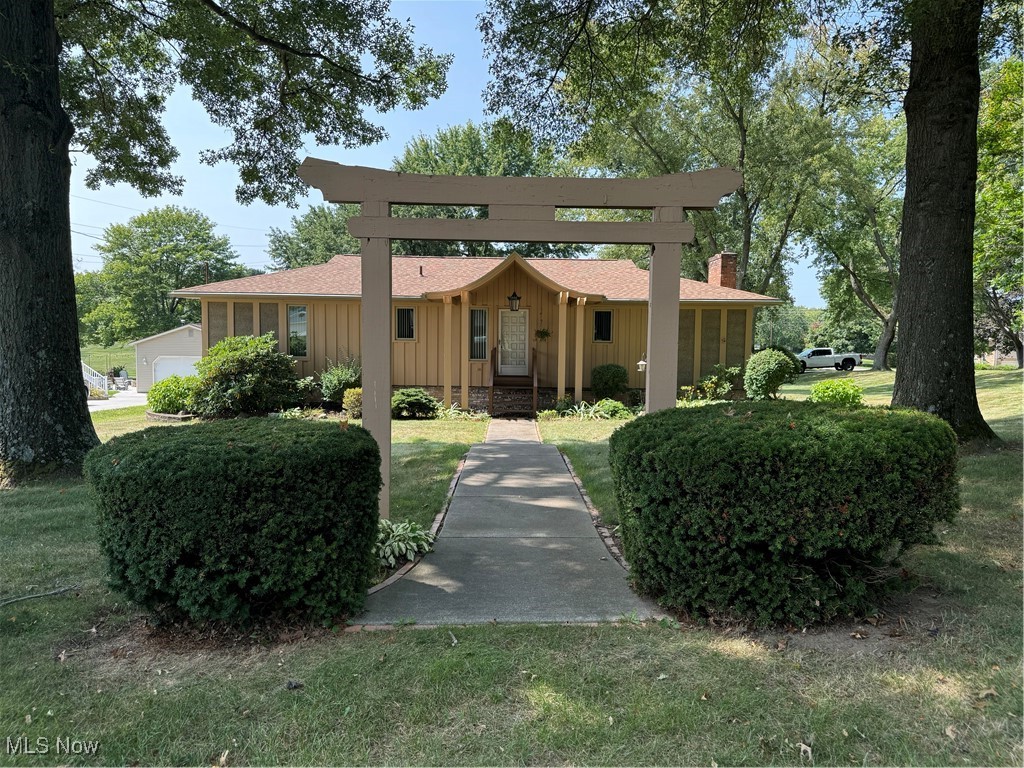 2180 Portage Line Road Uniontown, OH 44685 - Photo 1 of 25 Ranch-style house with a garage