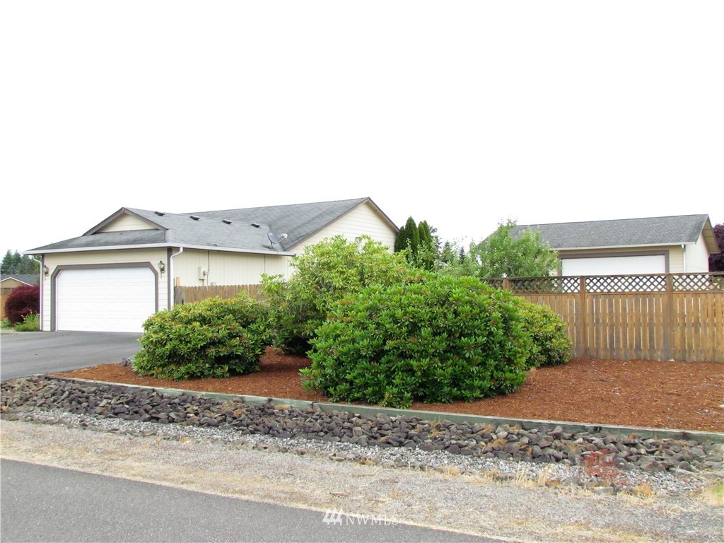 19910 Tahoma Circle Southwest Rochester, WA 98579 - Photo 5 of 18 Gallery Image 5