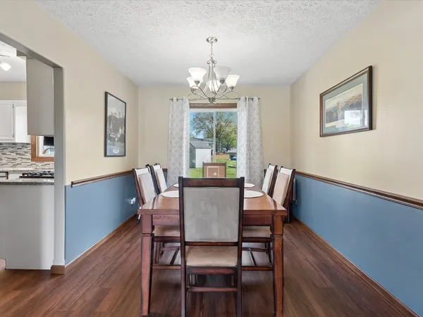 $415,000 | 2604 East 34th Street Court, Davenport, IA 52807