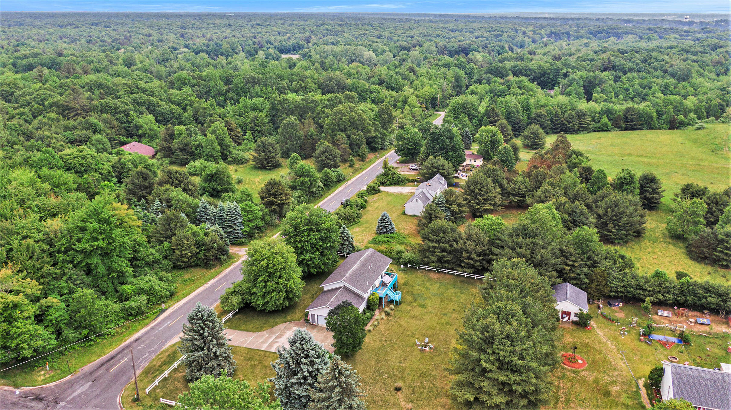 2375 Fenner Road Muskegon, MI 49445 - Photo 33 of 39 DJI_0946