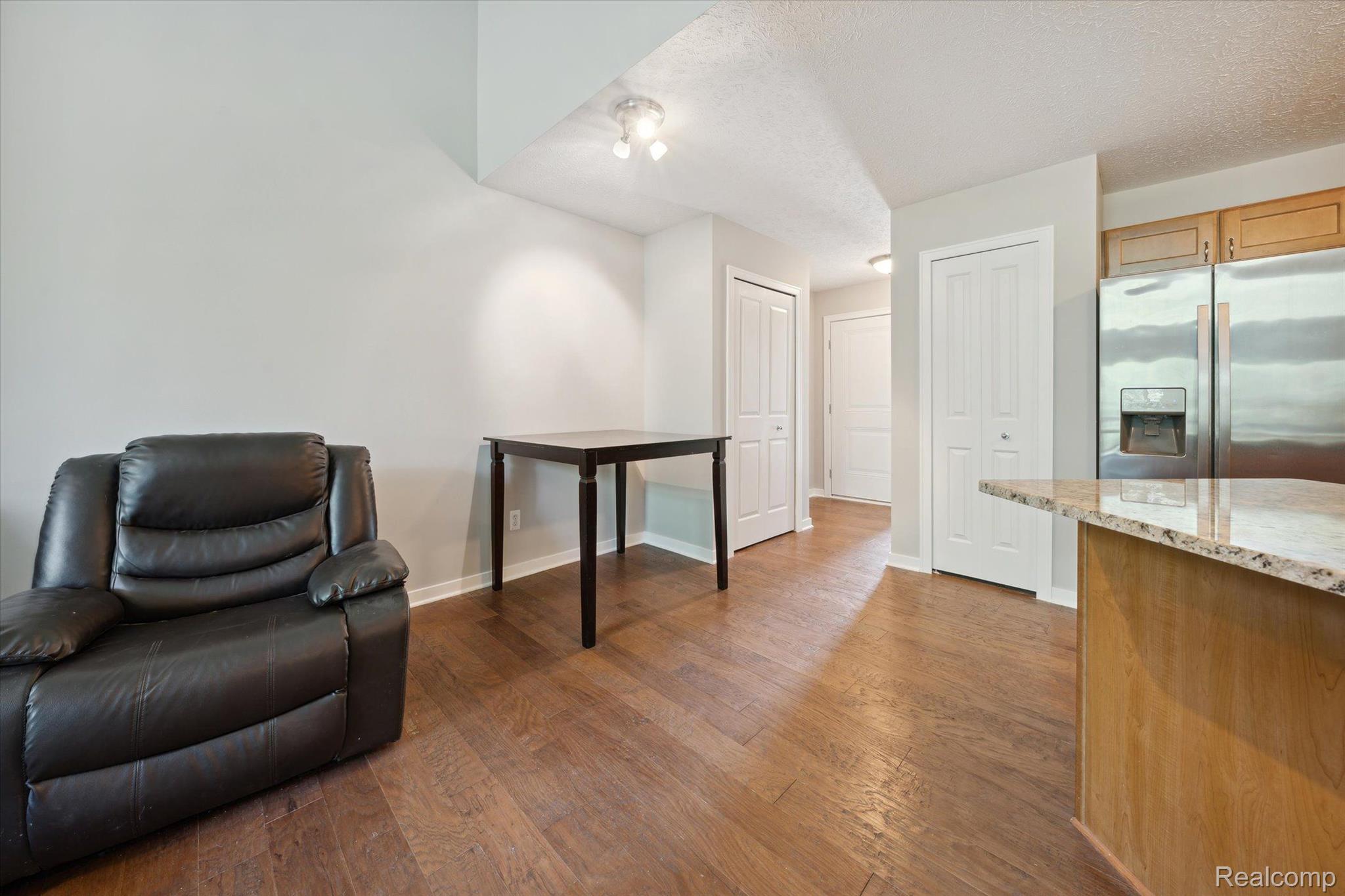 808 Spirea Howell, MI 48843 - Photo 6 of 35 Gallery Image 6