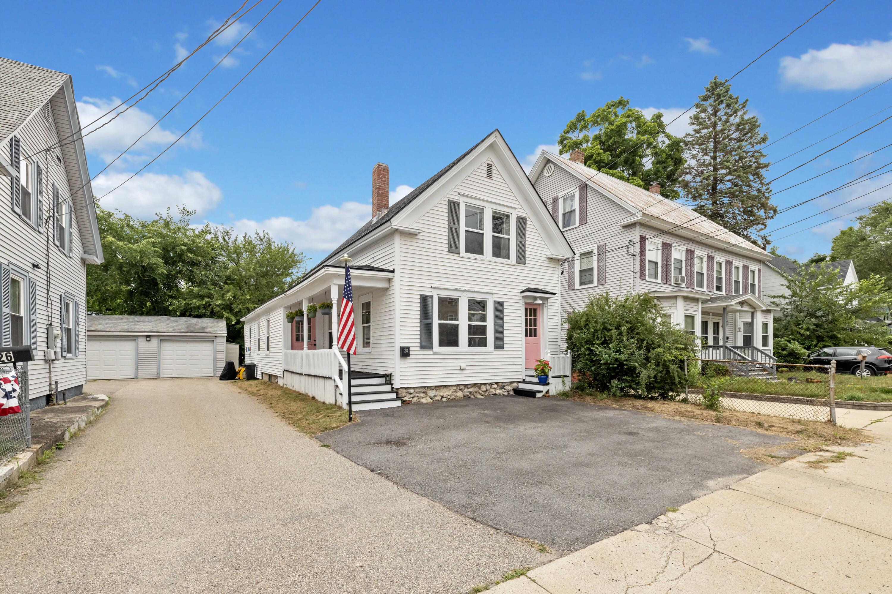 28 Elm Street Sanford, ME 04073 - Photo 3 of 38 3G0A8709